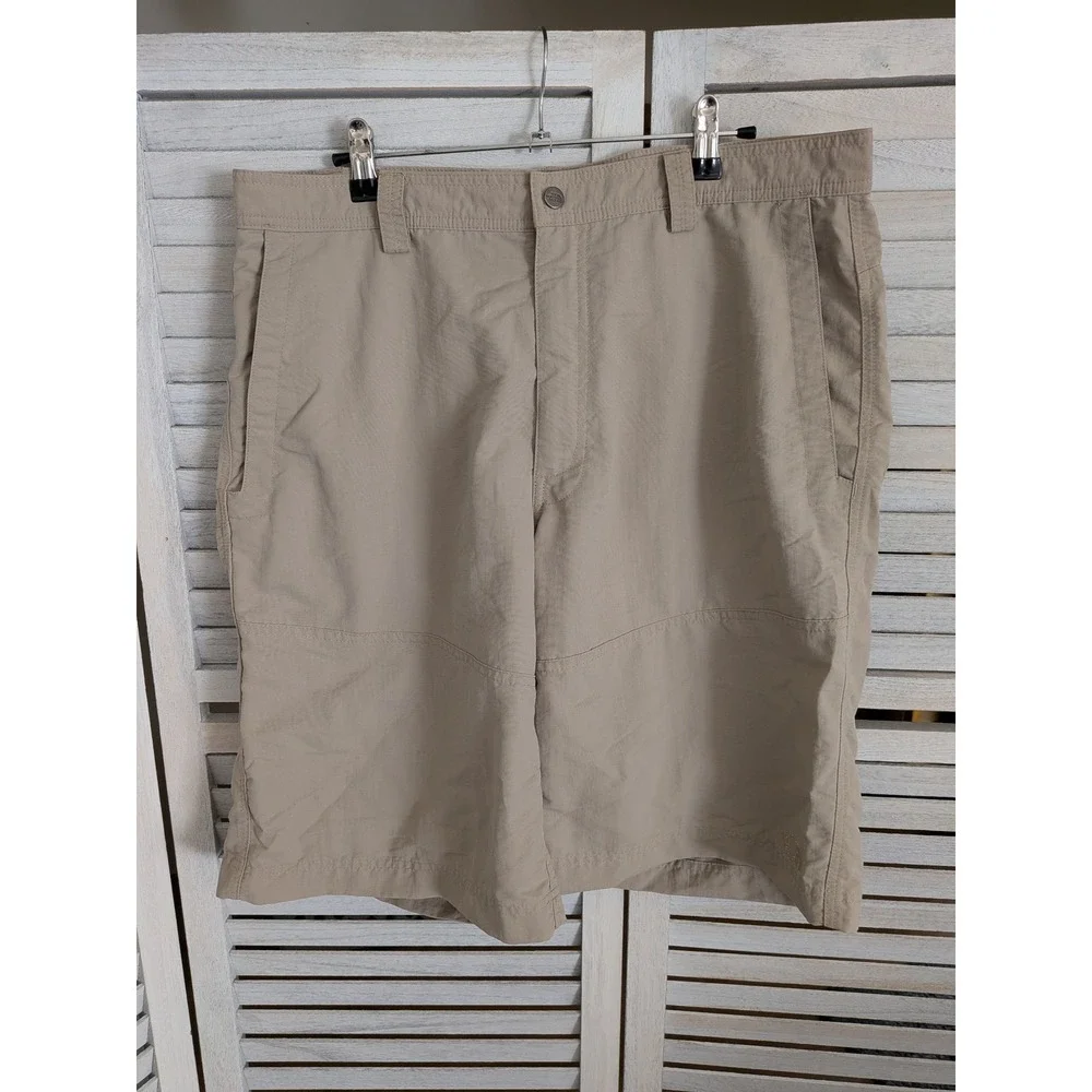 The North Face Horizon Khaki Tan Nylon Cargo Hiking Shorts Mens 36 Utility